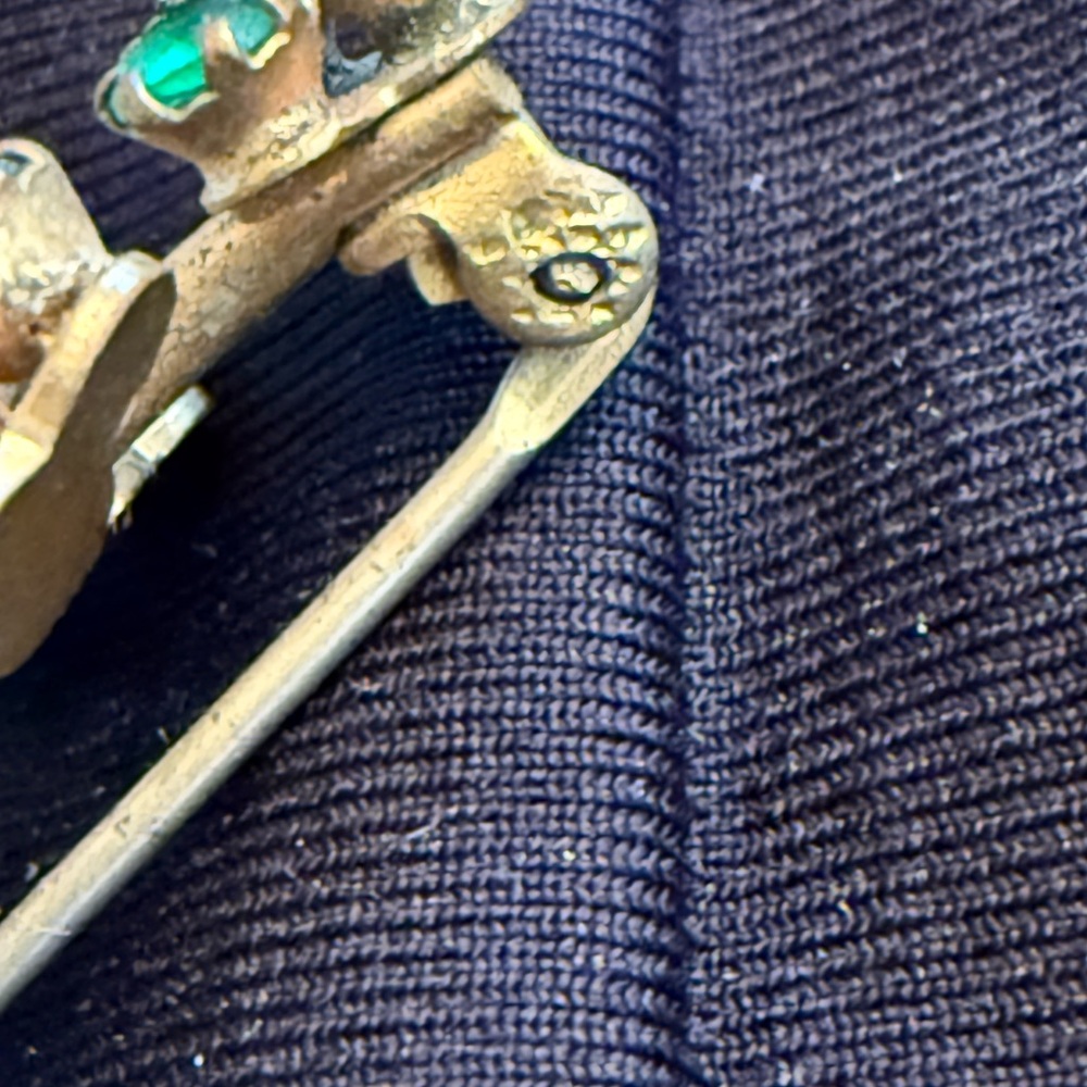 Vintage Gold and Silver Brooch Collection vintage needs repair - Picture 11 of 12